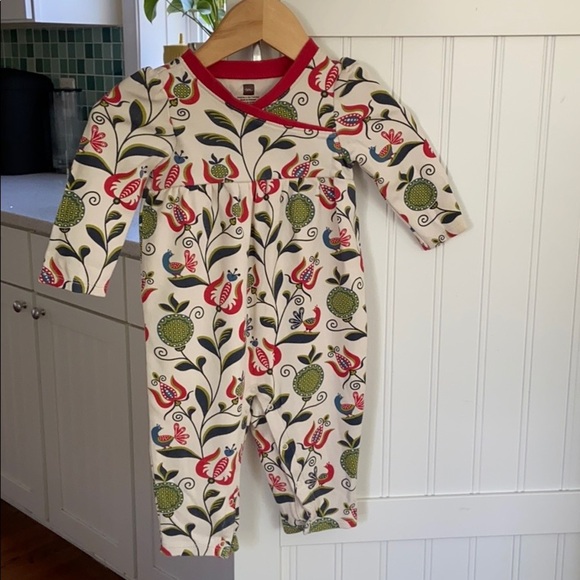 Tea Collection Floral Festive Kimono Neck One-Piece Infant 6-12 - Picture 1 of 7